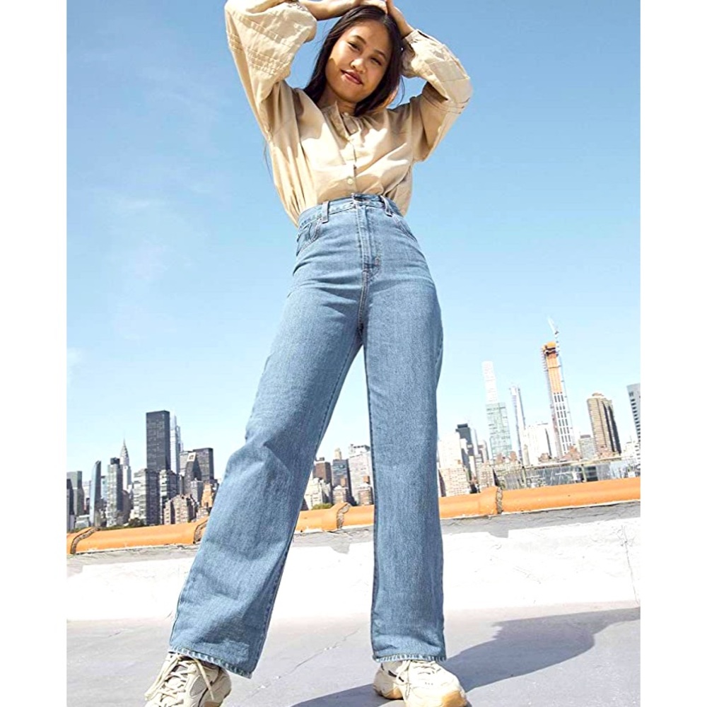 Levi's Women's High Waisted Straight Jeans